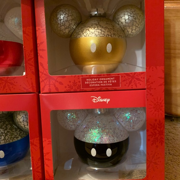 Brand New 4 pack Hallmark Glass Disney Mickey Mouse Ornaments - Picture 3 of 3